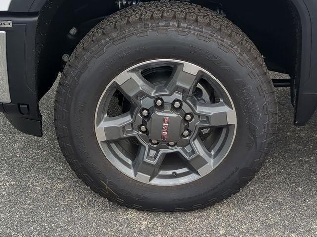 new 2025 GMC Sierra 2500 car, priced at $77,300