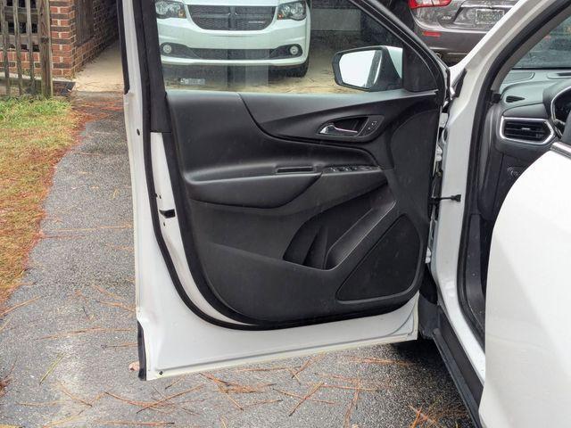 used 2022 Chevrolet Equinox car, priced at $17,127