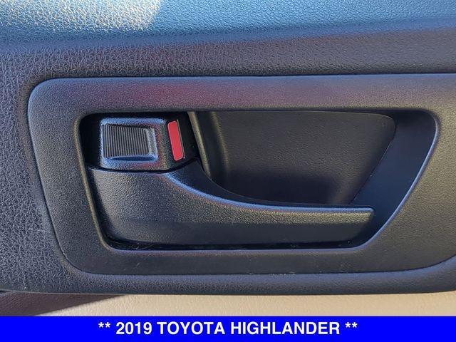 used 2019 Toyota Highlander car, priced at $19,926