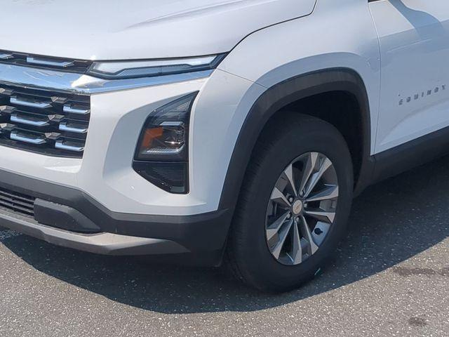 new 2026 Chevrolet Equinox car, priced at $32,540
