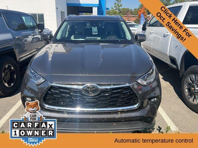 used 2022 Toyota Highlander car, priced at $39,181