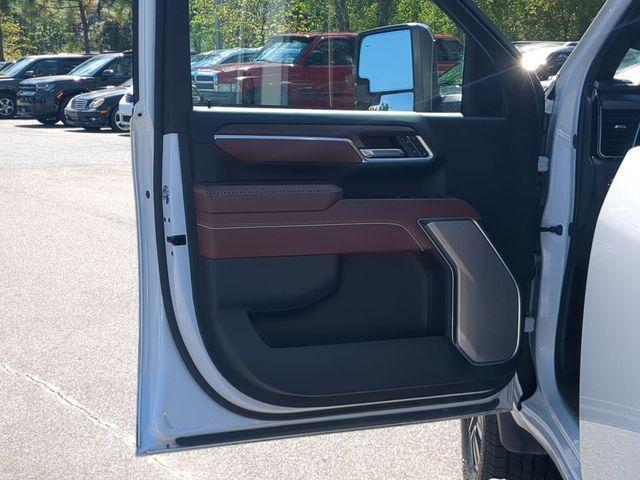 used 2024 GMC Sierra 2500 car, priced at $75,590