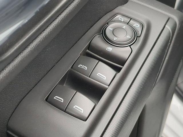 new 2025 Chevrolet Silverado 1500 car, priced at $42,640