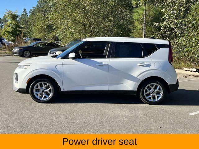 used 2022 Kia Soul car, priced at $16,488