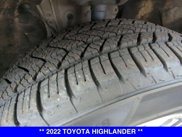 used 2022 Toyota Highlander car, priced at $33,201