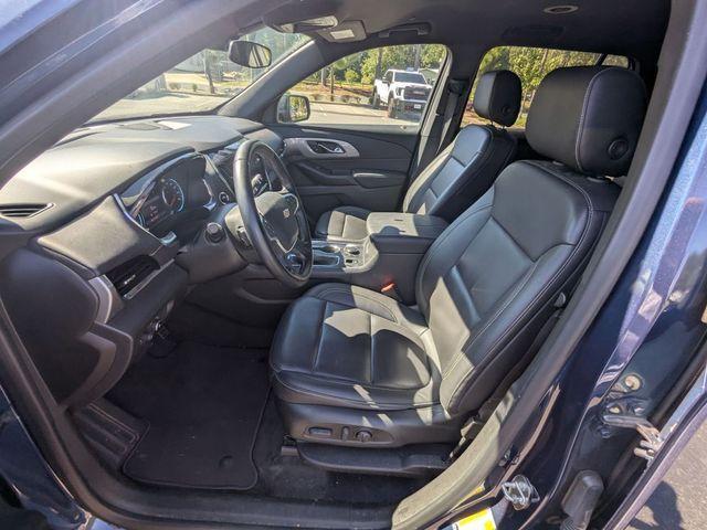 used 2023 Chevrolet Traverse car, priced at $27,017