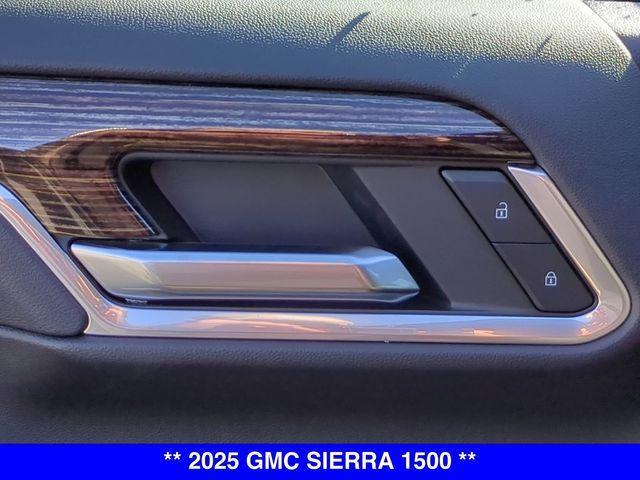 new 2025 GMC Sierra 1500 car, priced at $55,556