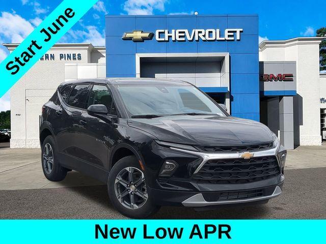 new 2025 Chevrolet Blazer car, priced at $33,952