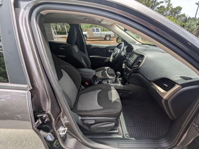 used 2018 Jeep Cherokee car, priced at $15,113