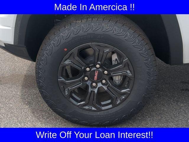 new 2025 GMC Canyon car, priced at $38,714