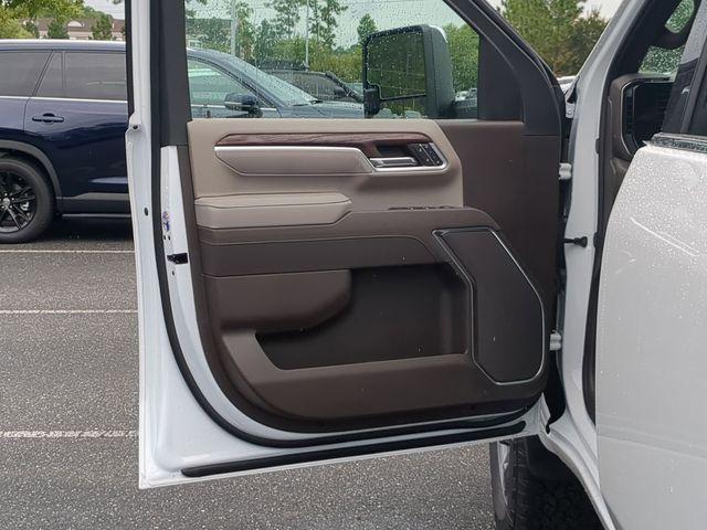 new 2025 GMC Sierra 2500 car, priced at $73,582