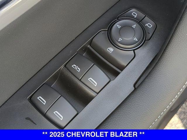 new 2025 Chevrolet Blazer car, priced at $36,520