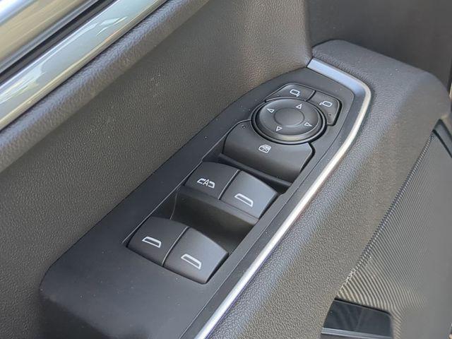 new 2025 GMC Sierra 1500 car, priced at $50,125