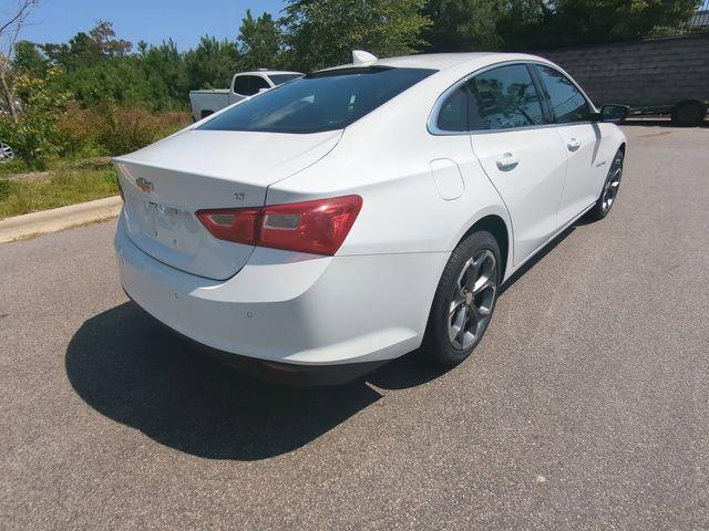 new 2024 Chevrolet Malibu car, priced at $25,102