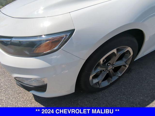 new 2024 Chevrolet Malibu car, priced at $25,102