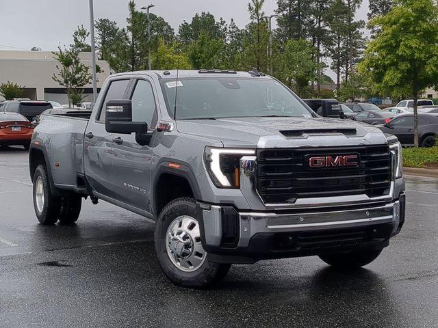 new 2025 GMC Sierra 3500 car, priced at $72,756