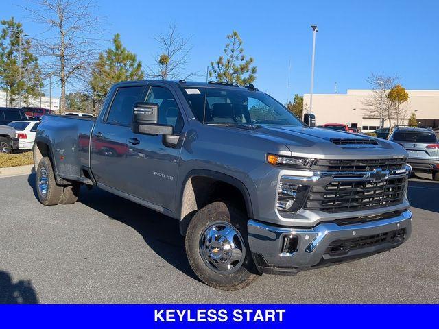 new 2025 Chevrolet Silverado 3500 car, priced at $72,455