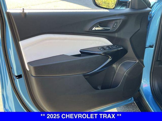 new 2025 Chevrolet Trax car, priced at $24,500