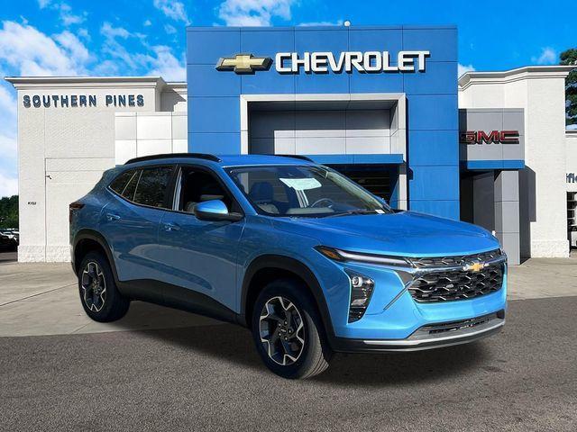 new 2025 Chevrolet Trax car, priced at $24,500