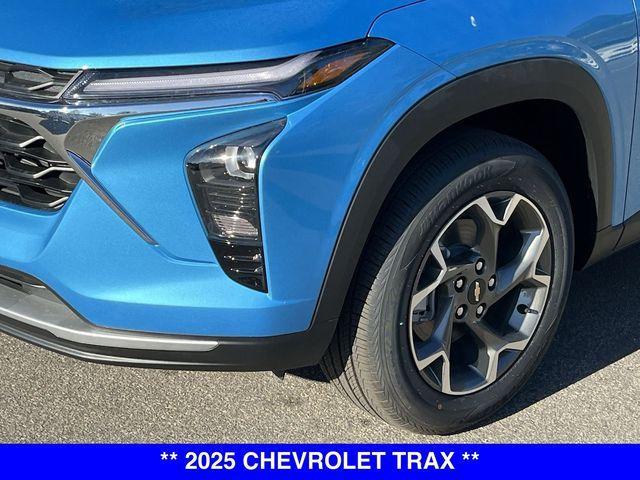 new 2025 Chevrolet Trax car, priced at $24,500