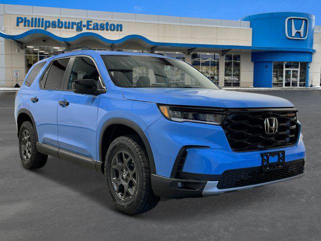 new 2025 Honda Pilot car, priced at $51,305