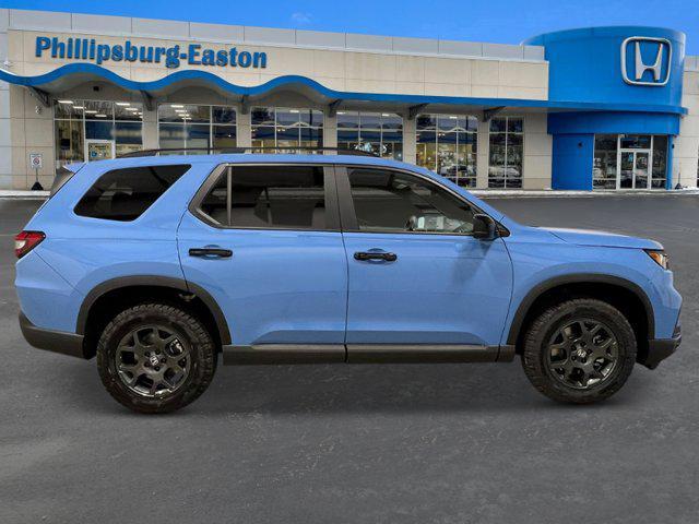 new 2025 Honda Pilot car, priced at $51,305