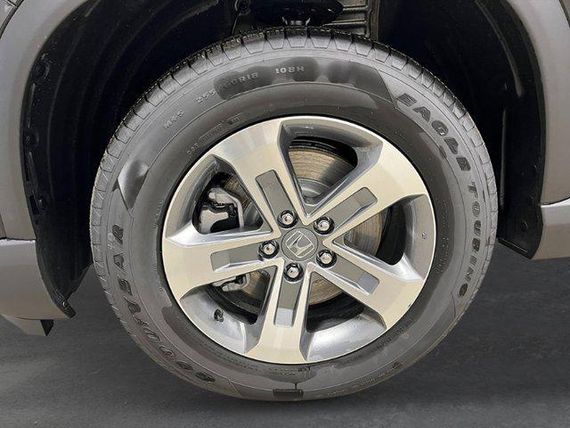 new 2025 Honda Pilot car, priced at $47,050