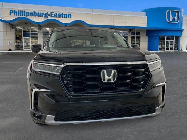 new 2025 Honda Pilot car, priced at $46,995