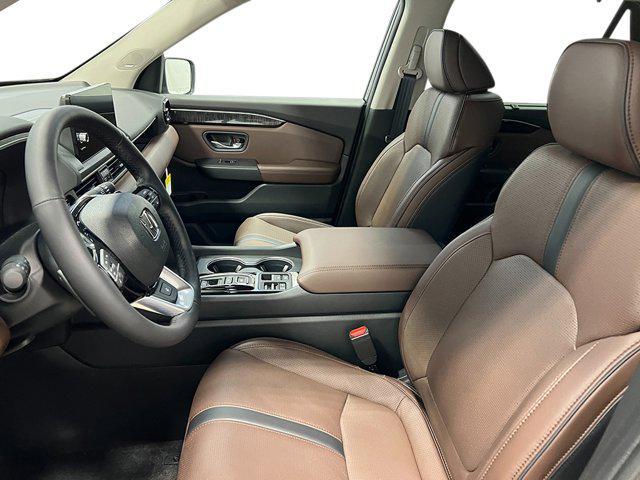 new 2025 Honda Pilot car, priced at $55,030