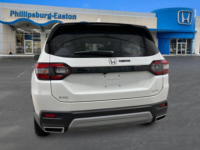 new 2025 Honda Pilot car, priced at $55,030