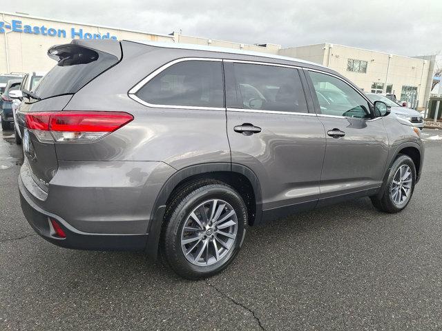 used 2019 Toyota Highlander car, priced at $28,650