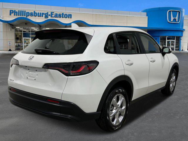 new 2025 Honda HR-V car, priced at $28,750