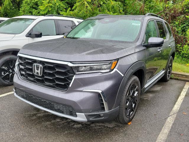 new 2025 Honda Pilot car, priced at $57,125