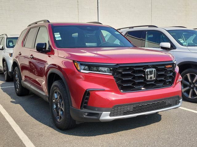 new 2025 Honda Pilot car, priced at $50,950