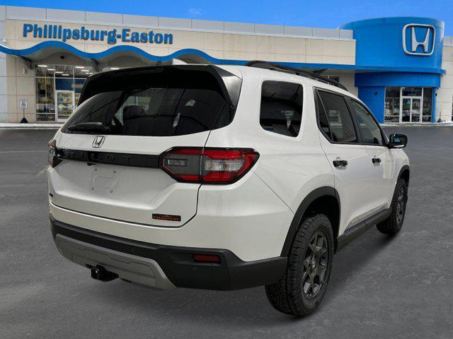 new 2025 Honda Pilot car, priced at $51,305