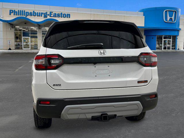 new 2025 Honda Pilot car, priced at $51,305