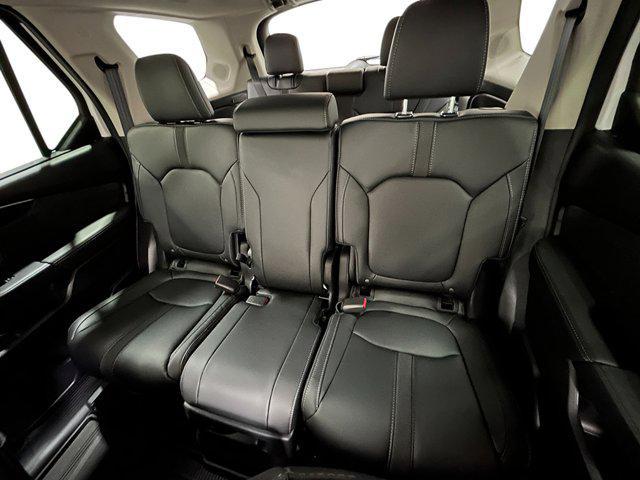 new 2025 Honda Pilot car, priced at $52,950