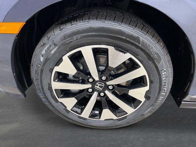 new 2025 Honda Odyssey car, priced at $43,670