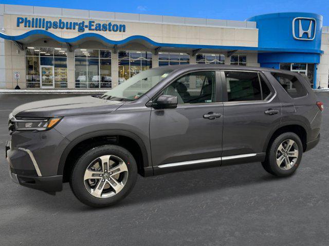 new 2025 Honda Pilot car, priced at $47,050