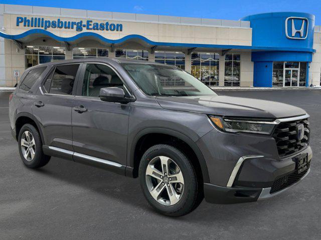 new 2025 Honda Pilot car, priced at $47,050
