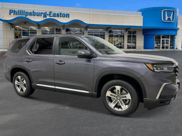 new 2025 Honda Pilot car, priced at $47,050