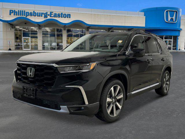 new 2025 Honda Pilot car, priced at $51,050
