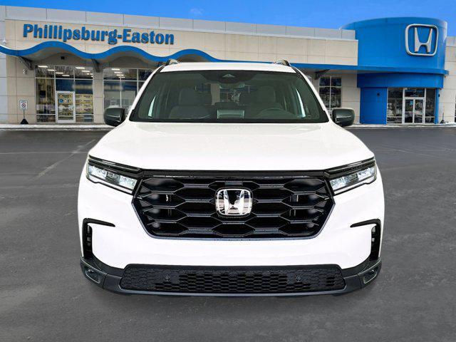 new 2025 Honda Pilot car, priced at $44,955