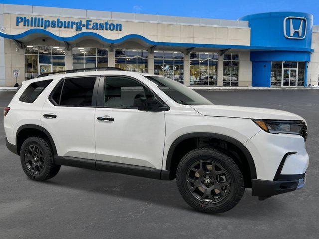 new 2025 Honda Pilot car, priced at $52,090