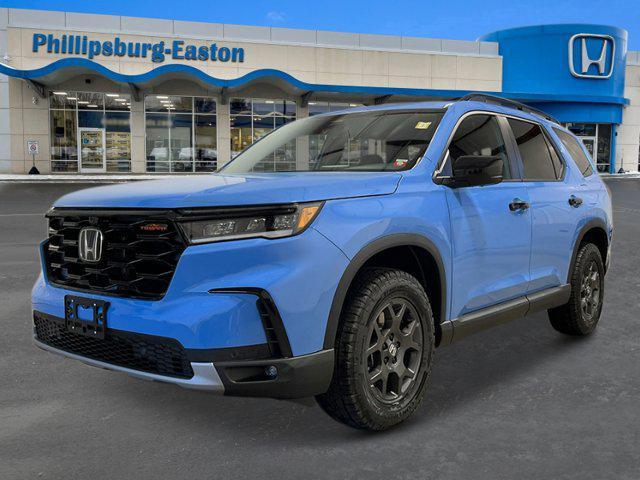 new 2025 Honda Pilot car, priced at $51,250