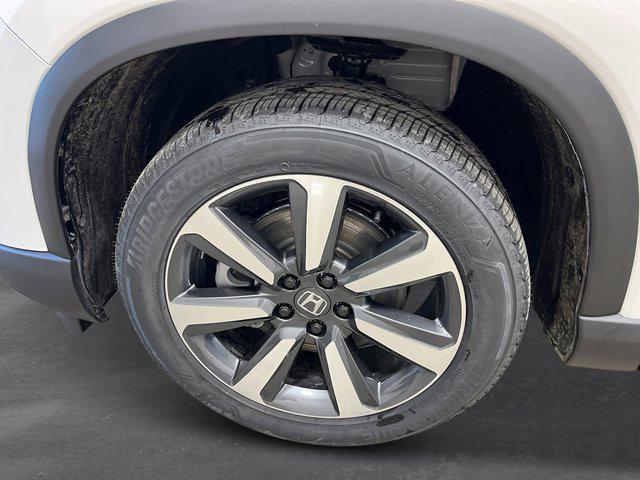 new 2025 Honda Pilot car, priced at $51,505