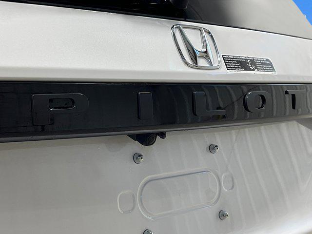 new 2025 Honda Pilot car, priced at $51,505