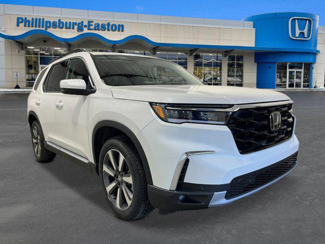 new 2025 Honda Pilot car, priced at $51,505