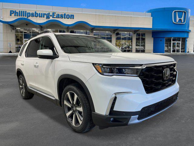 new 2025 Honda Pilot car, priced at $51,505