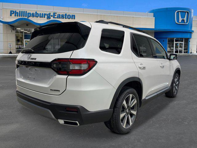 new 2025 Honda Pilot car, priced at $51,505